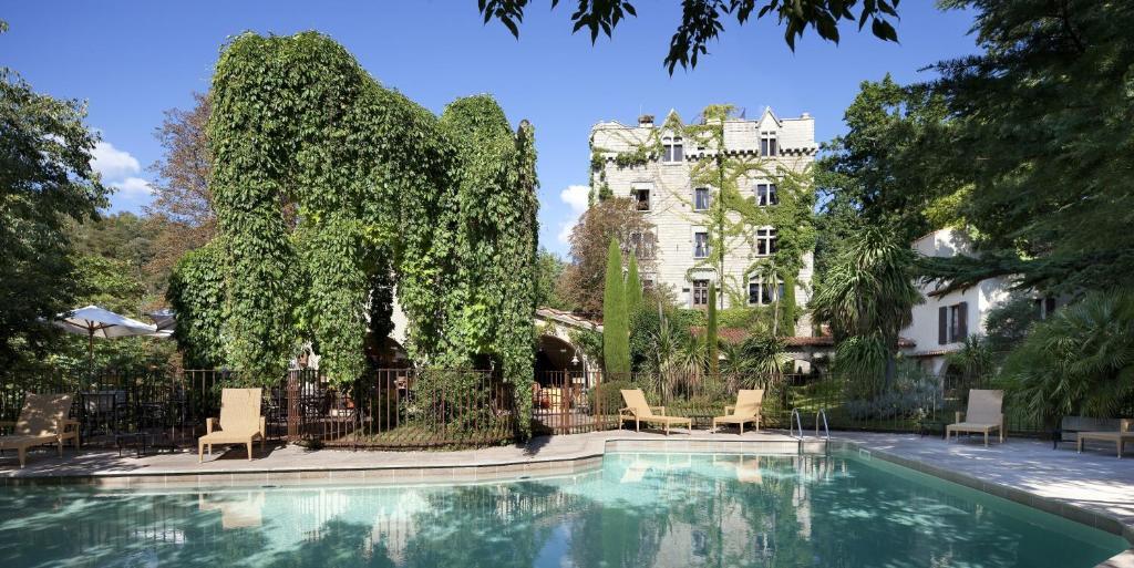Chateau De Riell 5* Moltig les Bains